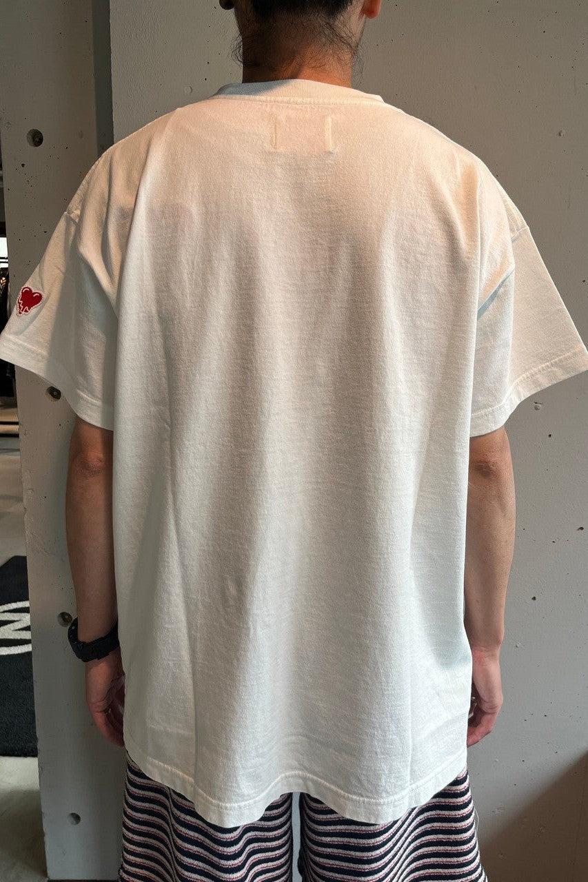 EMOTIONALLY UNAVAILABLE-MADE TO SATISIFY TEE-NOWALL