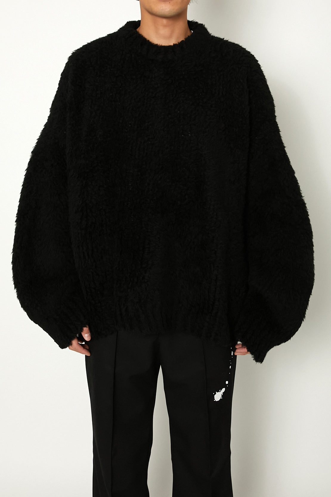 ALMOSTBLACK-BOA 3D CRW NECK KNIT-NOWALL