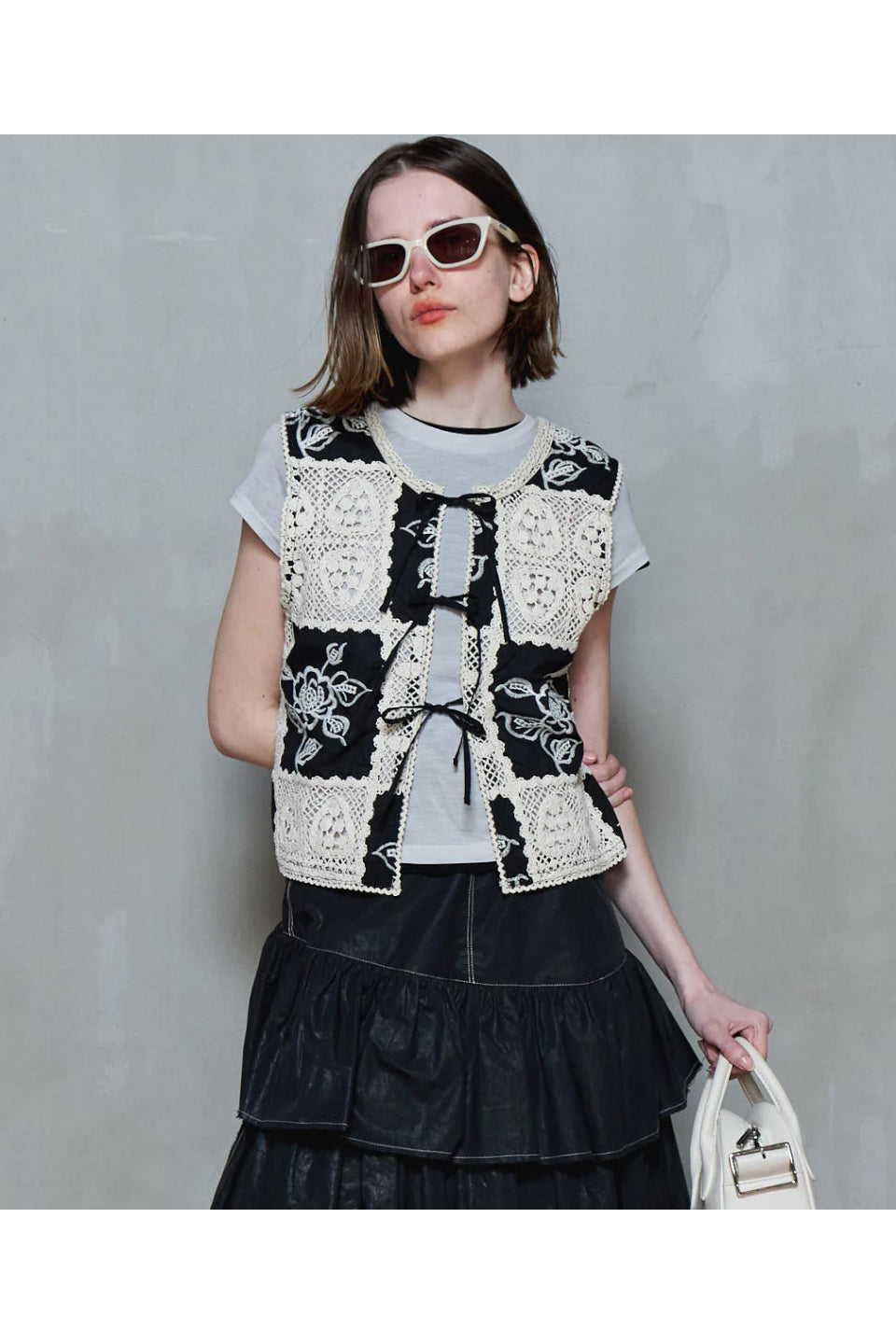 MAISON SPECIAL-2way Embroidery Vest-NOWALL