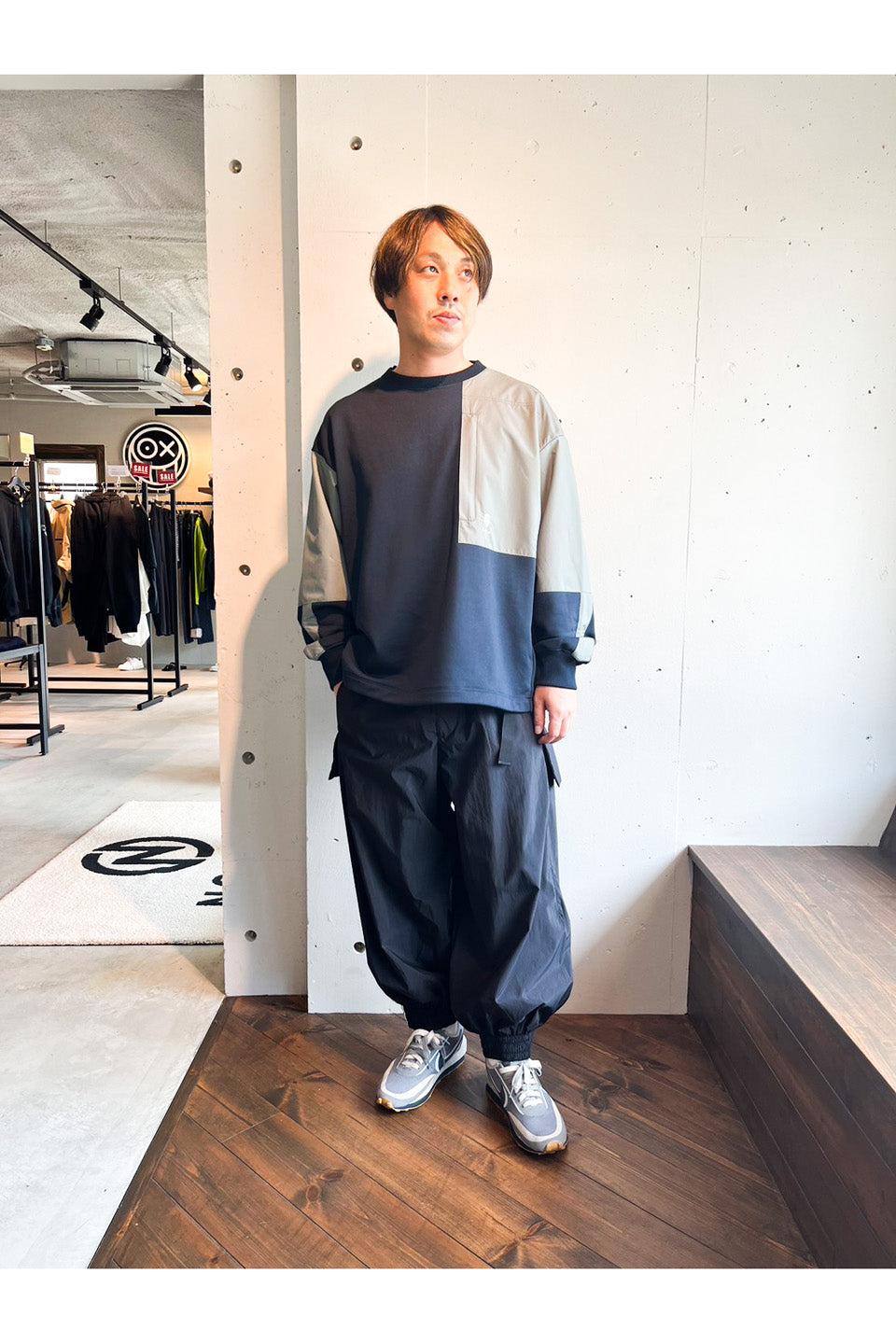 D-VEC × ALMOSTBLACK-H FLC CGUARD LONG T-NOWALL