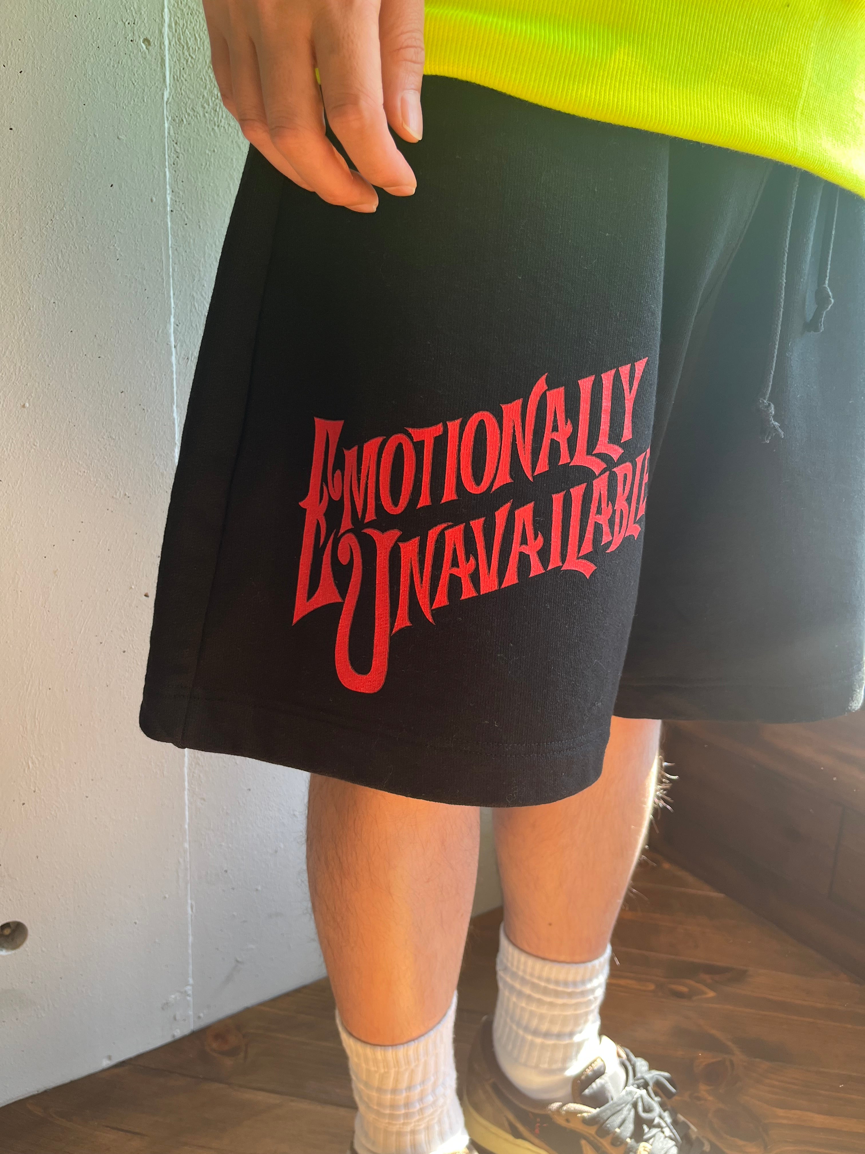 EMOTIONALLY UNAVAILABLE-SCRIPT LOGO SWEAT SHORTS-NOWALL