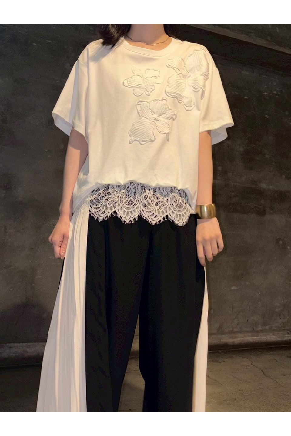 3D Floral Embroidery Lace Hem Tee