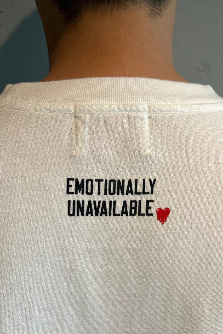 EMOTIONALLY UNAVAILABLE-PLAIN POCKET TEE-NOWALL