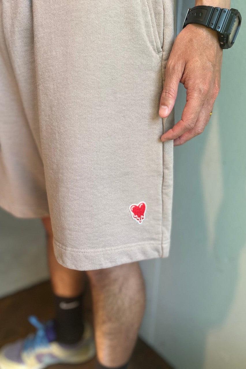 EMOTIONALLY UNAVAILABLE-SCRIPT LOGO SWEAT SHORTS-NOWALL