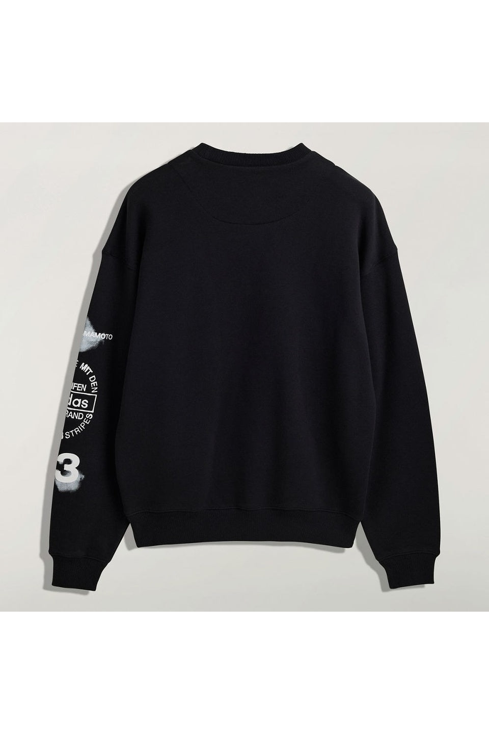 Y-3(ワイスリー)公式通販