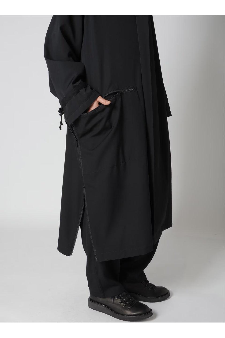 WOOL GABARDINE CROSS SHAPED ZIPPER COAT